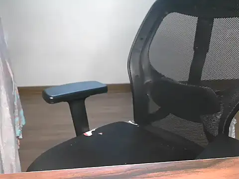 mooonlightbaby online show from 12.17.25