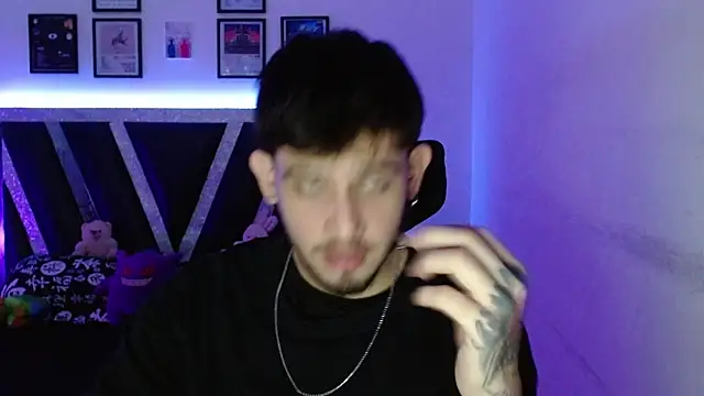 Sebasxxl12 online show from 10.17.25