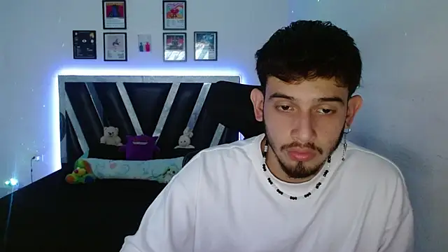 Sebasxxl12 online show from 12.18.25