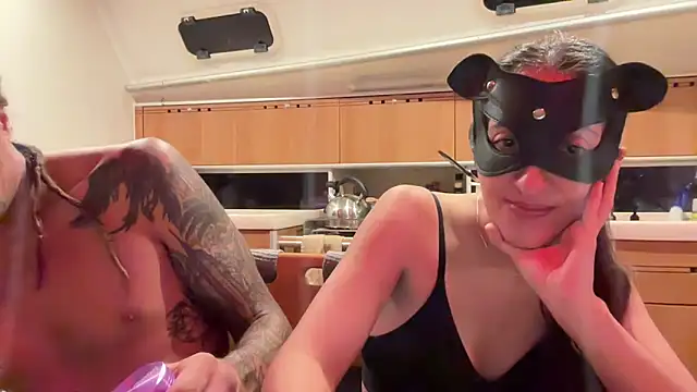 Monk and Mia online show from 10.17.25