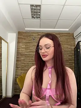 Lunna Squirt online show from 10.09.25