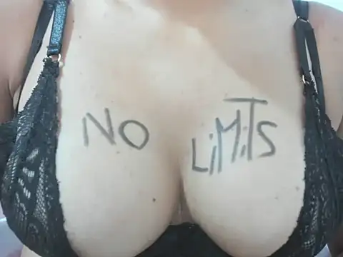 Valentinahot7 online show from 11.27.25