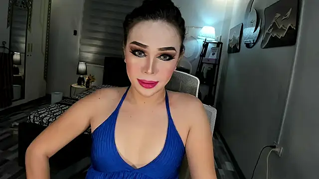 Lavinia Carpenters online show from 10.19.25