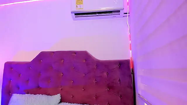 ScarletDesire  online show from 10.07.25