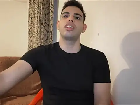 Snapshot of _Djonson_ chatting on 10.26.25 Djonson online show from 10.26.25