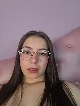 EmmaValencia  online show from 02.14.26