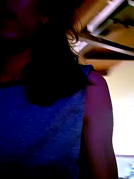 Snapshot of monroedelrey chatting on 12.13.25 monroedelrey online show from 12.13.25