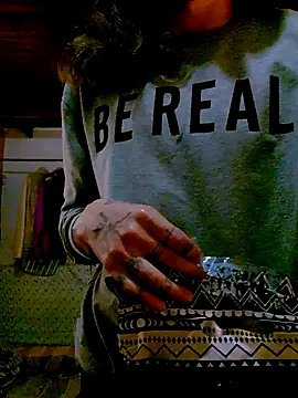 Snapshot of monroedelrey chatting on 12.15.25 monroedelrey online show from 12.15.25