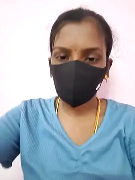 Snapshot of Tamil_Monika chatting on 11.06.25 Tamil Monika online show from 11.06.25