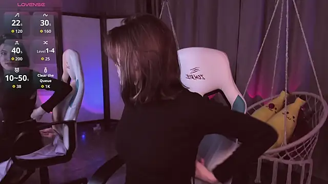 Snapshot of CathyAdams chatting on 11.11.25 CathyAdams online show from 11.11.25