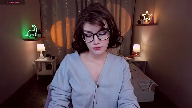 Snapshot of CathyAdams chatting on 11.22.25 CathyAdams online show from 11.22.25