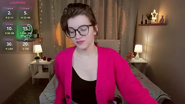 Snapshot of CathyAdams chatting on 11.28.25 CathyAdams online show from 11.28.25