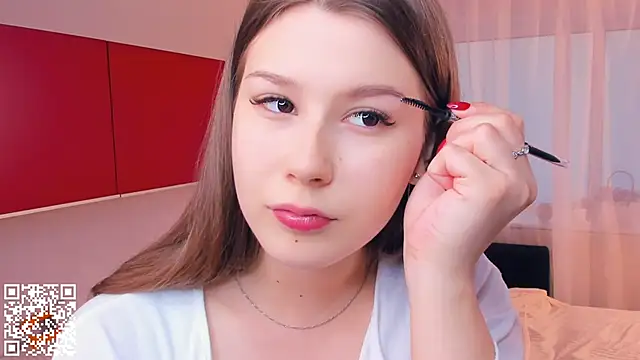 Snapshot of MondoNeko chatting on 11.09.25 MondoNeko online show from 11.09.25