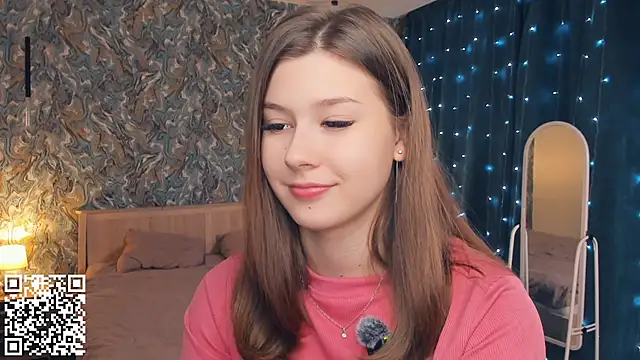 Snapshot of MondoNeko chatting on 11.29.25 MondoNeko online show from 11.29.25