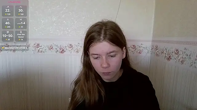 0nlyLola online show from 10.25.25