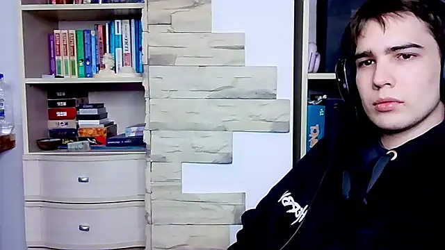 Snapshot of _Chris_Next_Door_ chatting on 10.06.25 Chris Next Door online show from 10.06.25