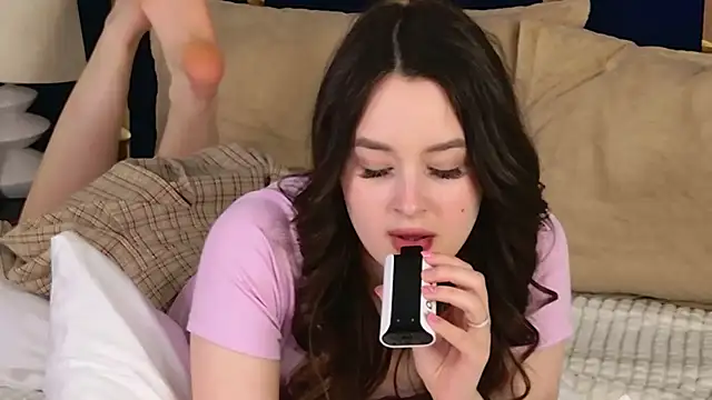 EvaSwen online show from 03.27.26