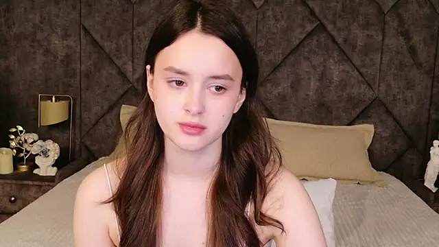 EvaSwen online show from 04.19.26