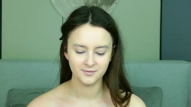 EvaSwen online show from 04.26.26