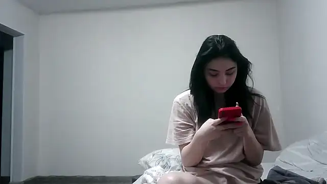 Snapshot of meow_woem chatting on 10.07.25 meow woem online show from 10.07.25