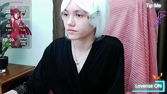 Snapshot of MissKotomiss chatting on 10.01.25 MissKotomiss online show from 10.01.25