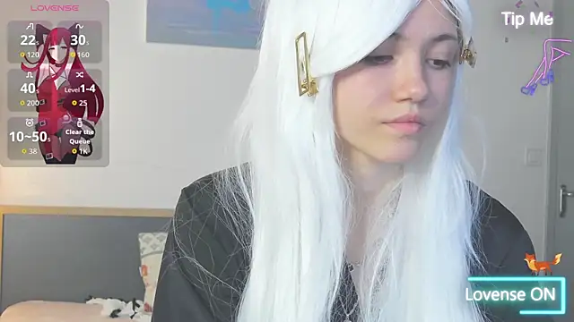 Snapshot of MissKotomiss chatting on 10.10.25 MissKotomiss online show from 10.10.25