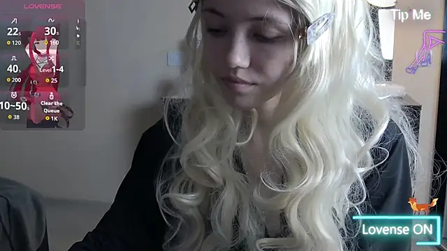 Snapshot of MissKotomiss chatting on 10.12.25 MissKotomiss online show from 10.12.25