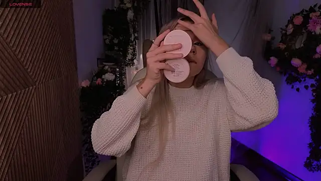 kitten murray  online show from 11.19.25