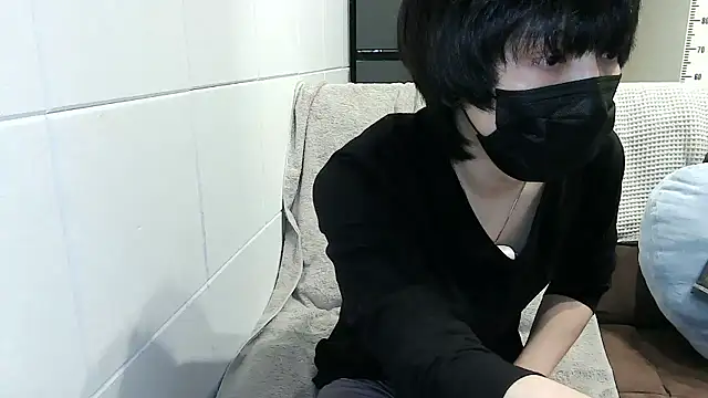 Snapshot of mikan_kun_st chatting on 12.01.25 mikan kun st online show from 12.01.25