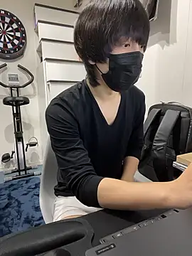 Snapshot of mikan_kun_st chatting on 12.02.25 mikan kun st online show from 12.02.25