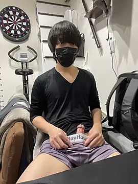 Snapshot of mikan_kun_st chatting on 12.15.25 mikan kun st online show from 12.15.25