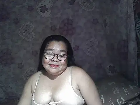 Snapshot of cris_tita chatting on 01.18.26 cris tita online show from 01.18.26