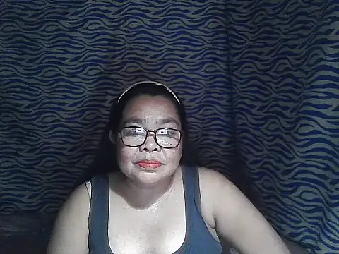 Snapshot of cris_tita chatting on 02.06.26 cris tita online show from 02.06.26