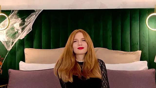 MelissaLiss online show from 10.28.25