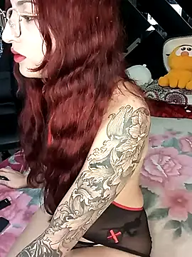 Snapshot of _luunaa_ chatting on 10.04.25  luunaa  online show from 10.04.25