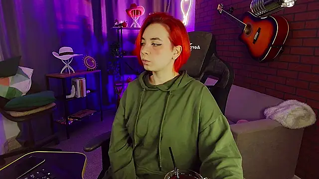 MarcelineChi online show from 12.03.25