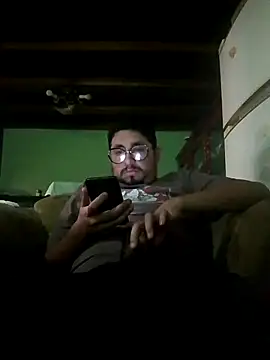 Snapshot of RAJV_ chatting on 10.04.25 RAJV online show from 10.04.25