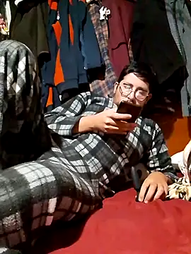 Snapshot of RAJV_ chatting on 10.10.25 RAJV online show from 10.10.25