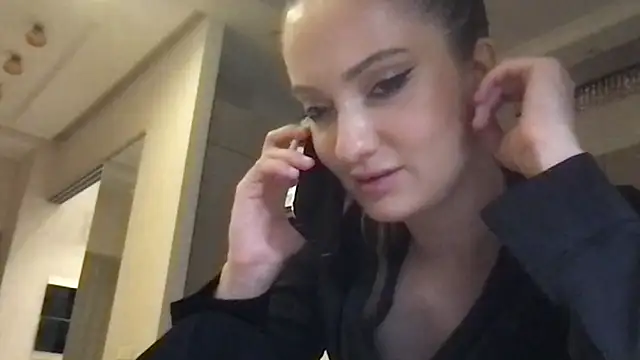 Justamanda1 online show from 10.11.25