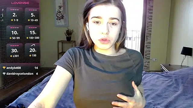 ShellyMoon  online show from 10.09.25