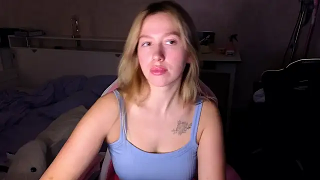 stefany and bettany online show from 12.03.25