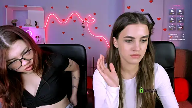 Snapshot of lina_fox12 chatting on 04.01.26 lina fox12 online show from 04.01.26