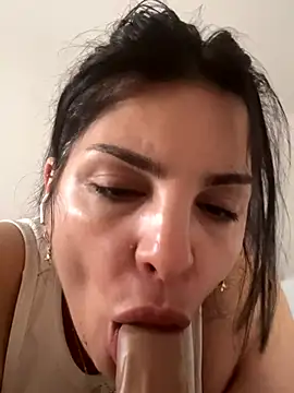 Snapshot of sweet_manuella chatting on 10.16.25 sweet manuella online show from 10.16.25