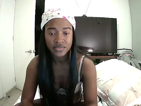 Snapshot of Bren033 chatting on 10.09.25 Bren033 online show from 10.09.25