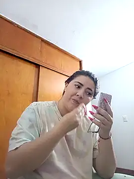 saraaa   online show from 10.02.25