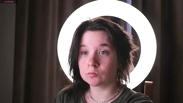 EviaVanveen online show from 01.12.26