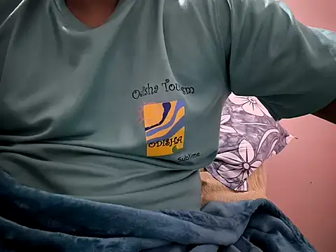 Snapshot of mallu_boy_23 chatting on 10.07.25 mallu boy 23 online show from 10.07.25