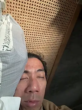 Snapshot of HenryLee1983-cums chatting on 10.02.25 HenryLee1983-cums online show from 10.02.25