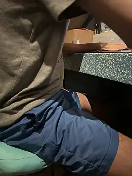 HenryLee1983-cums online show from 05.04.26