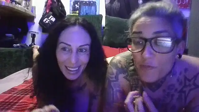 inkdhollow1 online show from 06.22.26